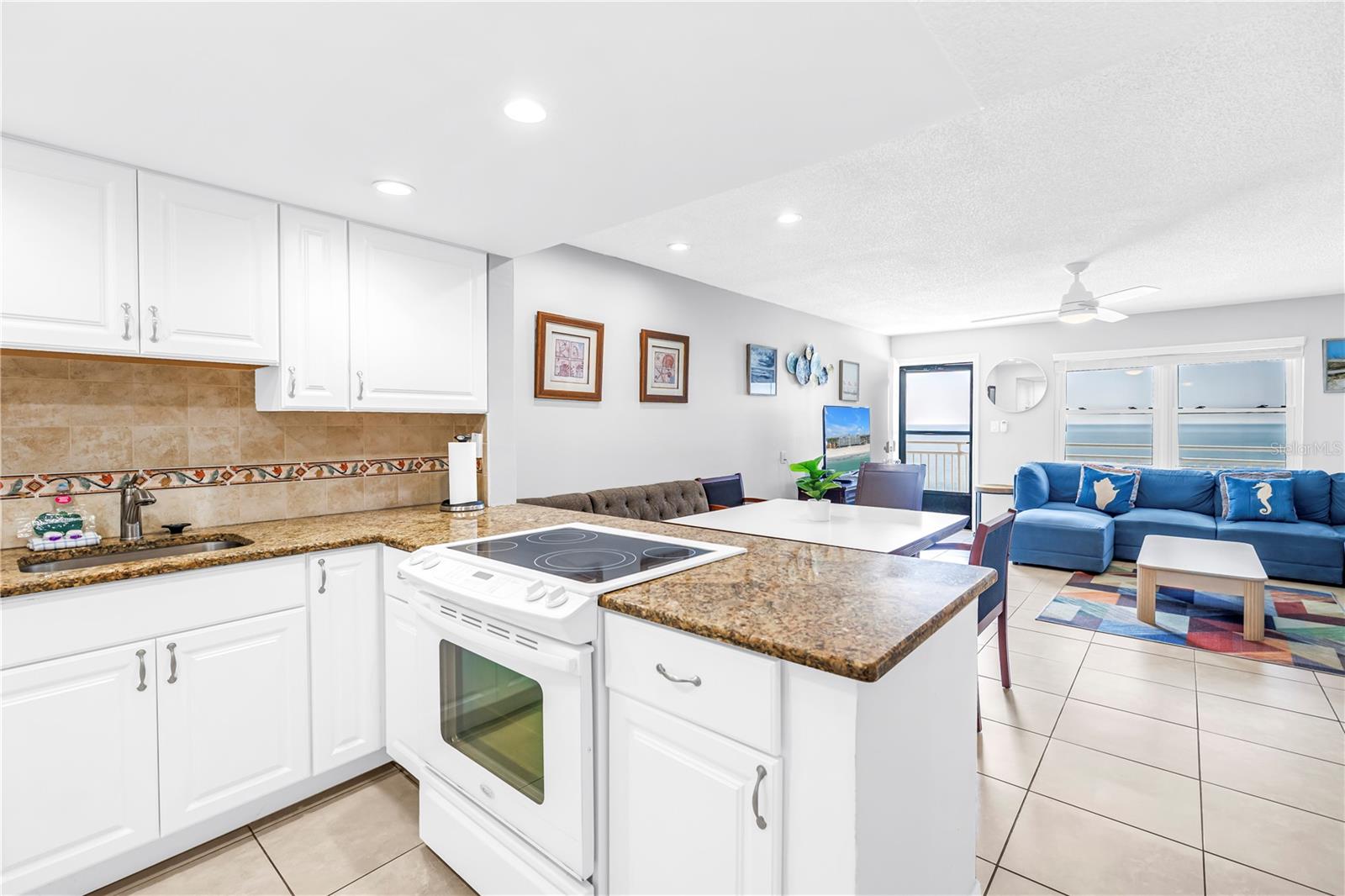 SUNSET CHATEAU CONDO - Residential