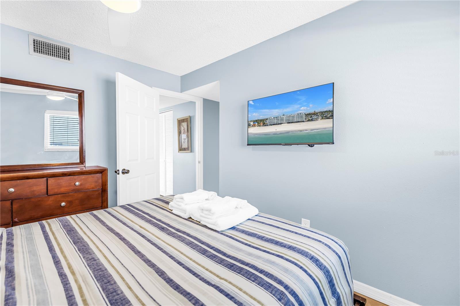 SUNSET CHATEAU CONDO - Residential