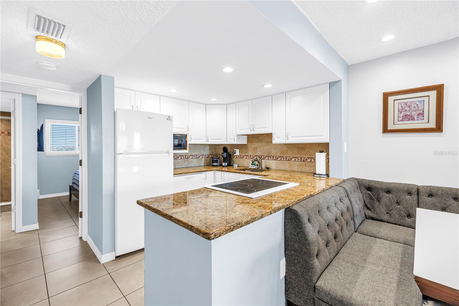 SUNSET CHATEAU CONDO - Residential