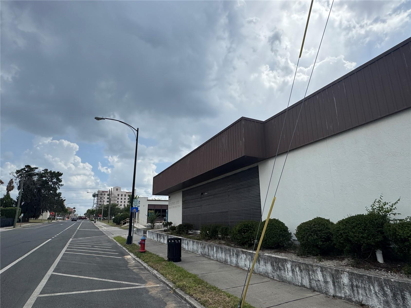 330 N MAGNOLIA AVENUE