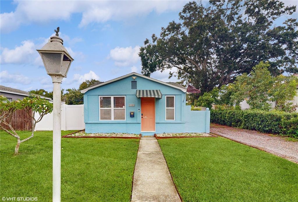 Photo of 5550 Kelly Drive N, St Petersburg, FL 33703 (MLS # TB8472851)