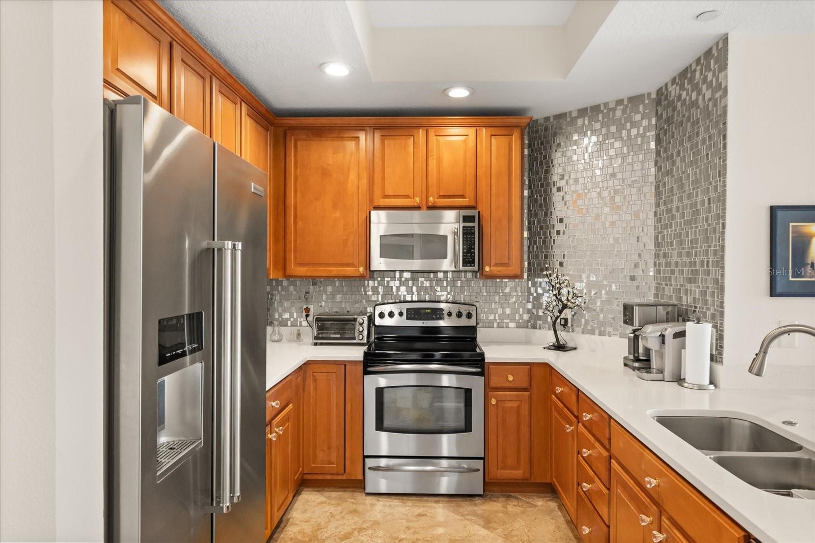 TOWERS OF CHANNELSIDE CONDOMIN - Residential