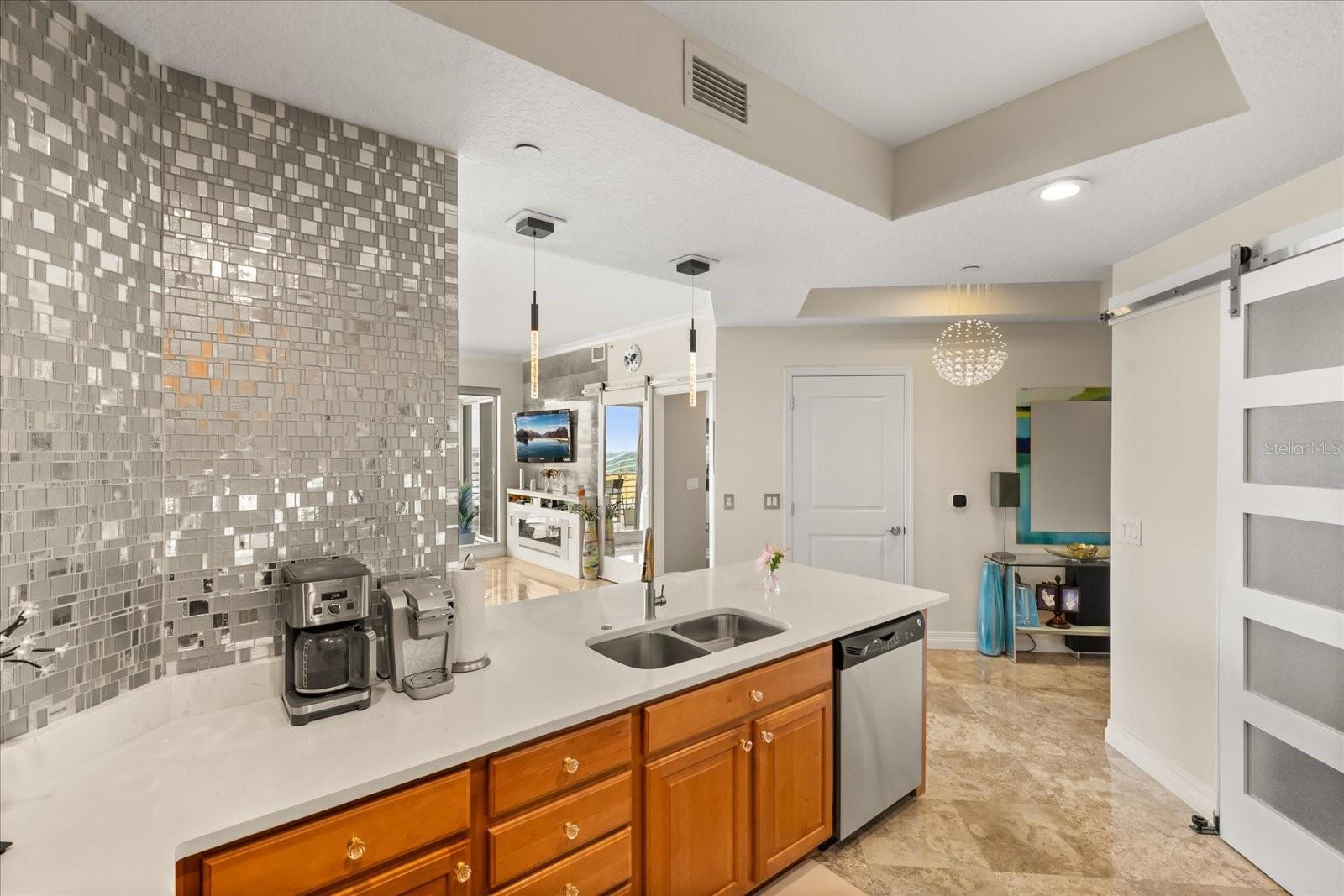 TOWERS OF CHANNELSIDE CONDOMIN - Residential