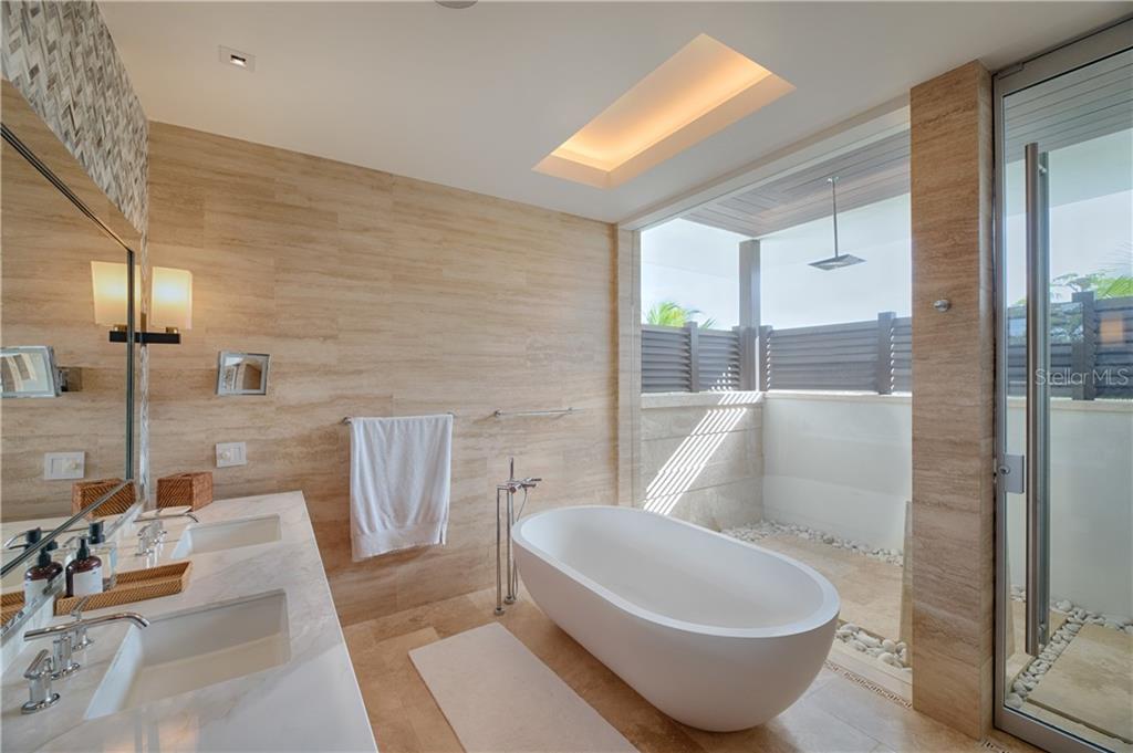 DORADO BEACH - Residential