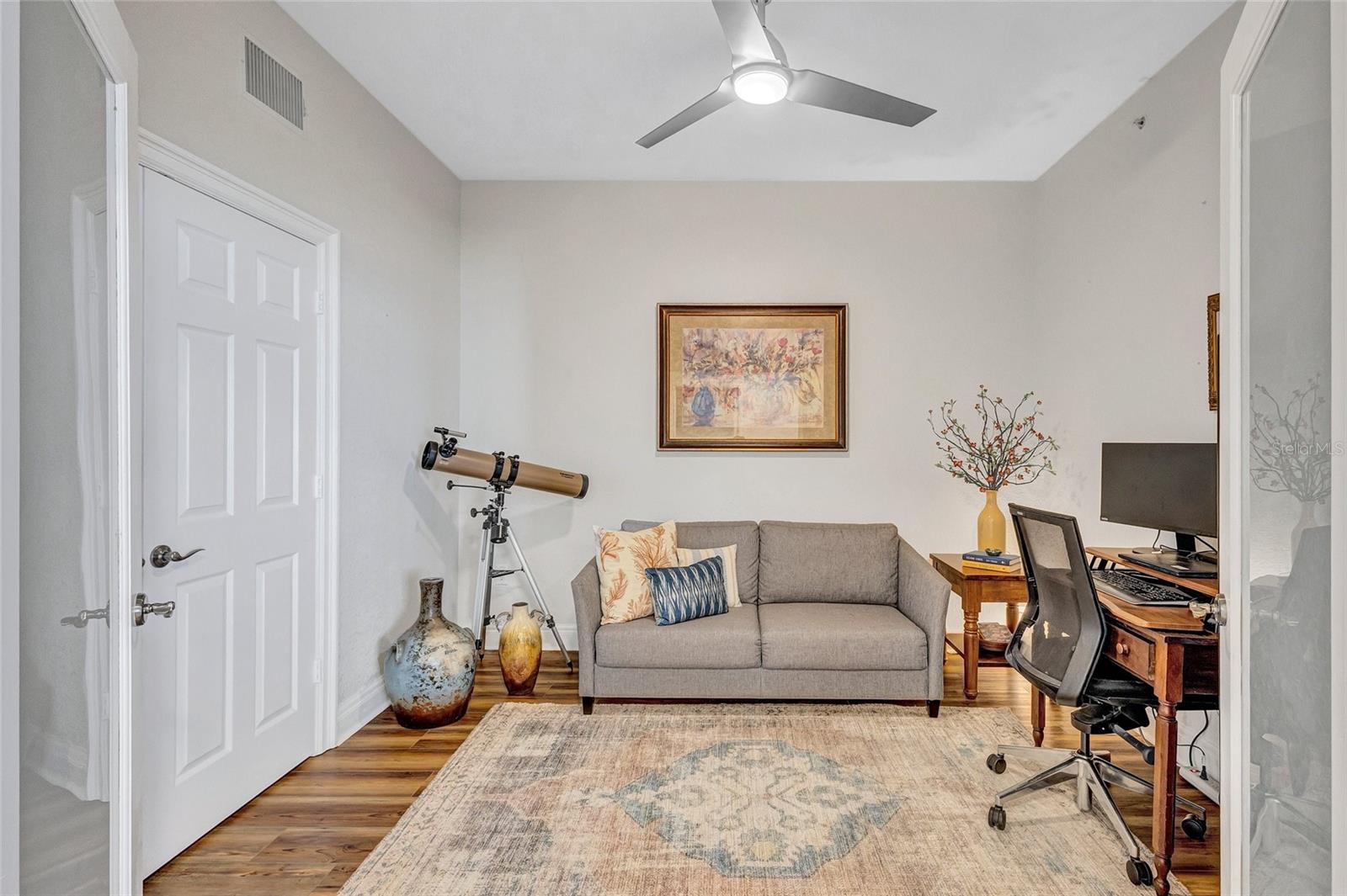 BAY CLUB PH I - Residential