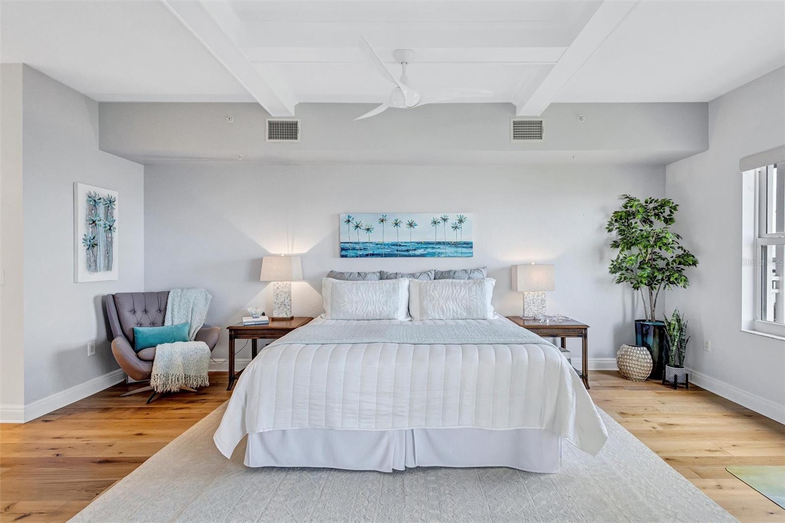 BAY CLUB PH I - Residential