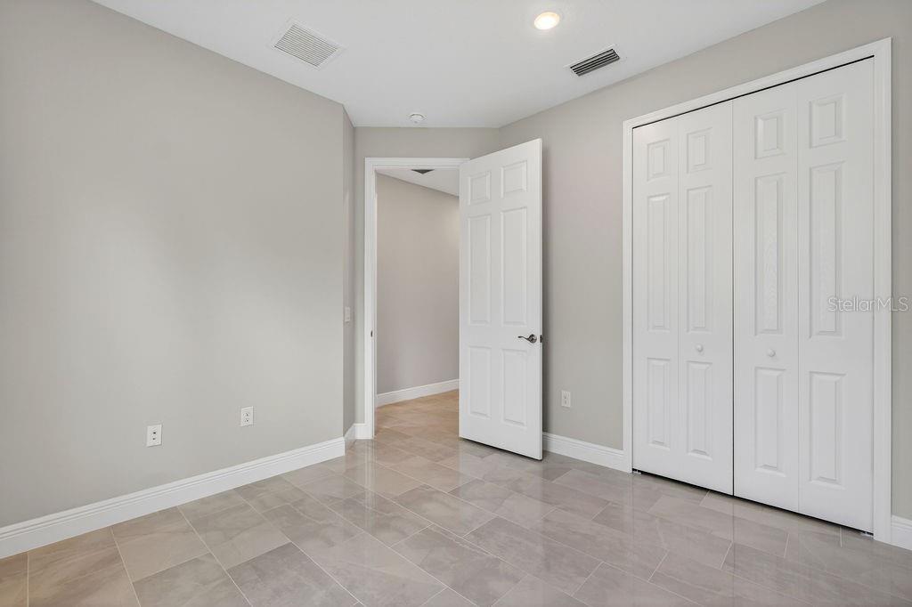 LAKES OF MOUNT DORA - Residential