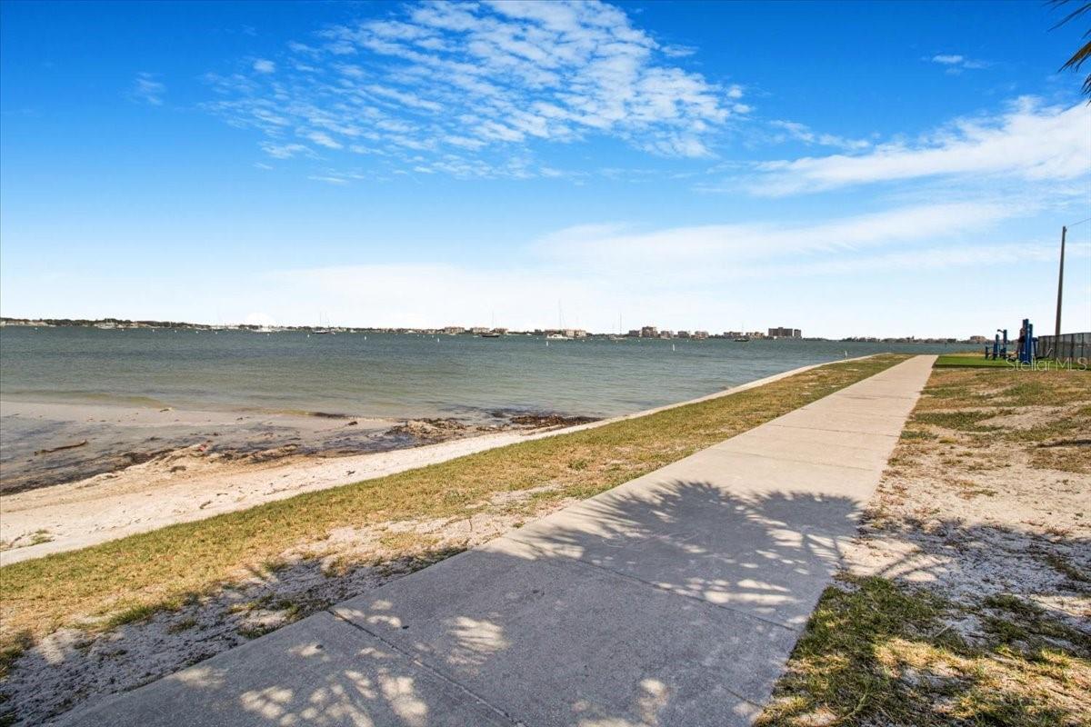 BOCA CEIGA PARK - Residential