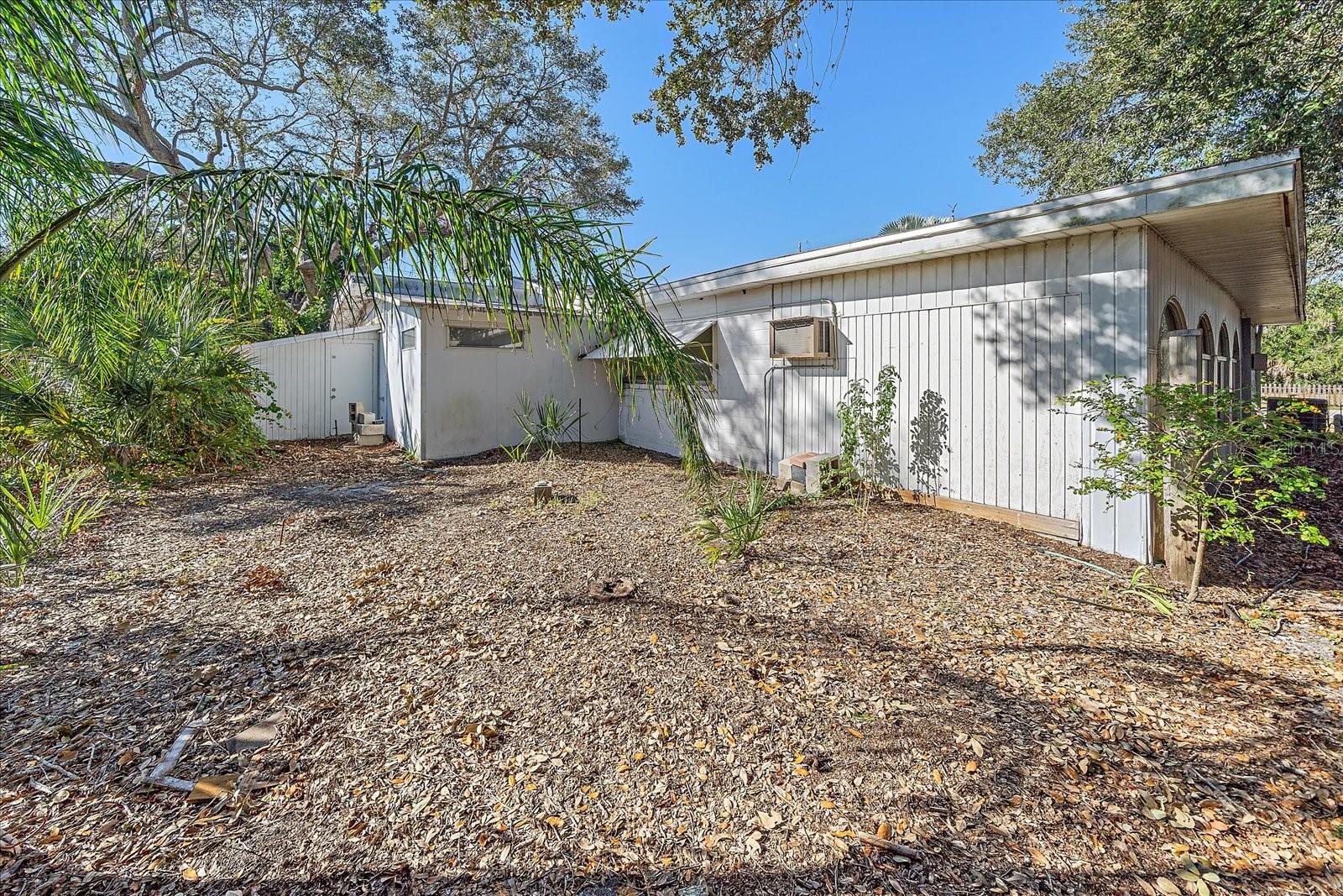 SARASOTA SPGS - Commercial Sale