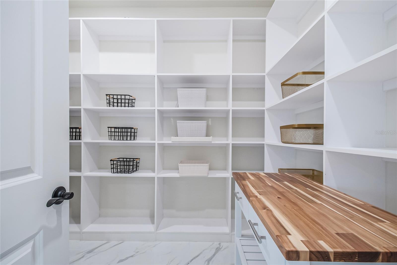 EVERBE PH 1C - Residential