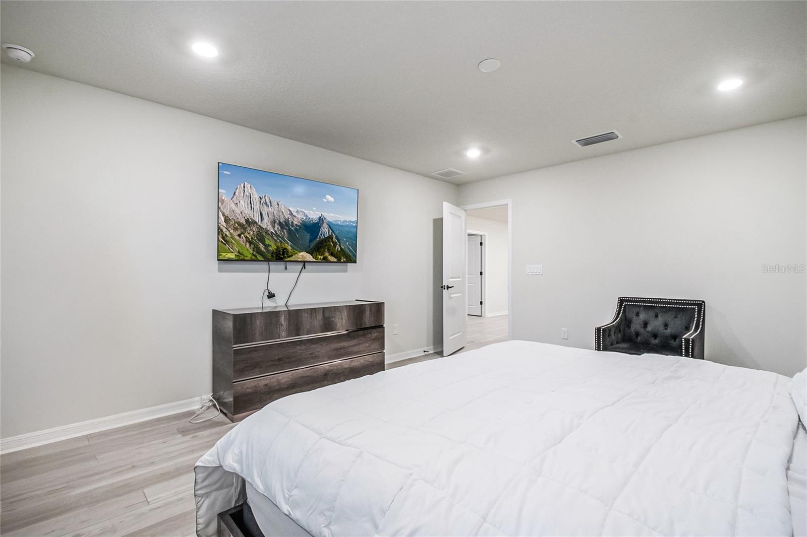 EVERBE PH 1C - Residential