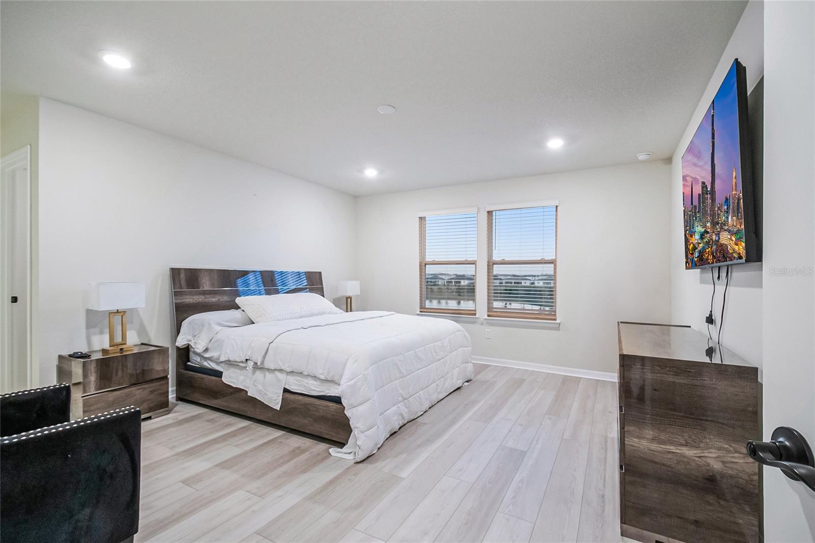 EVERBE PH 1C - Residential