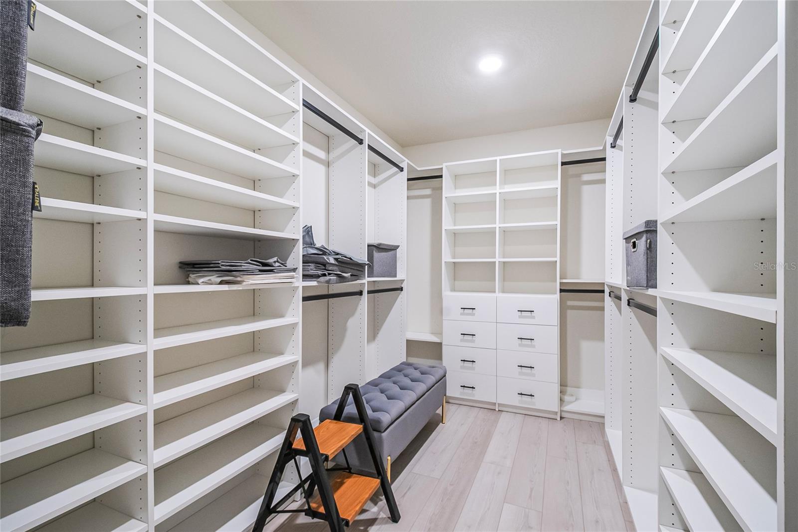 EVERBE PH 1C - Residential