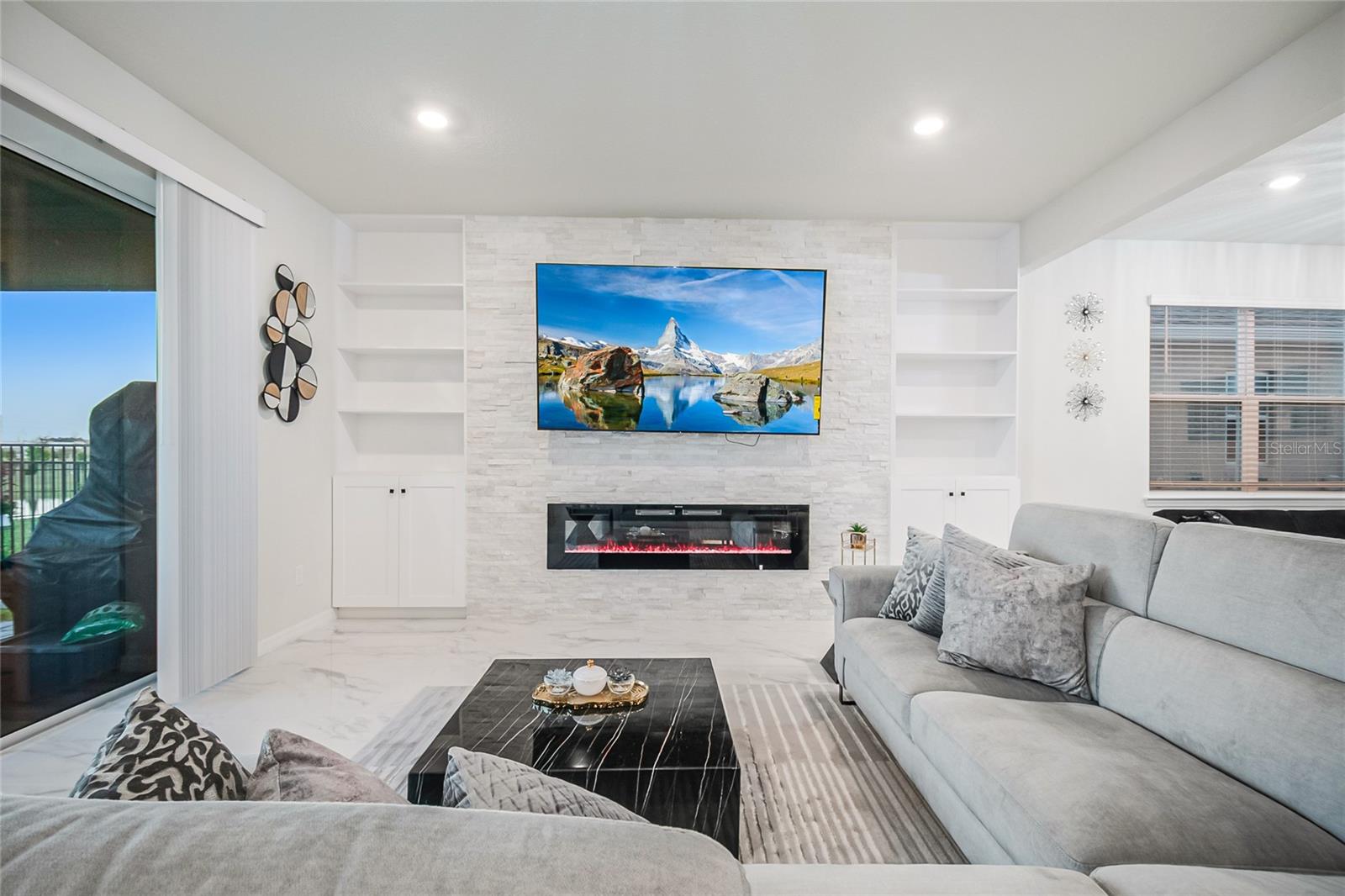 EVERBE PH 1C - Residential