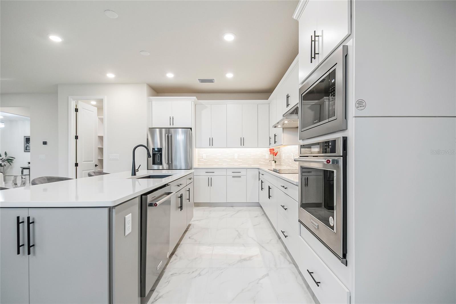 EVERBE PH 1C - Residential