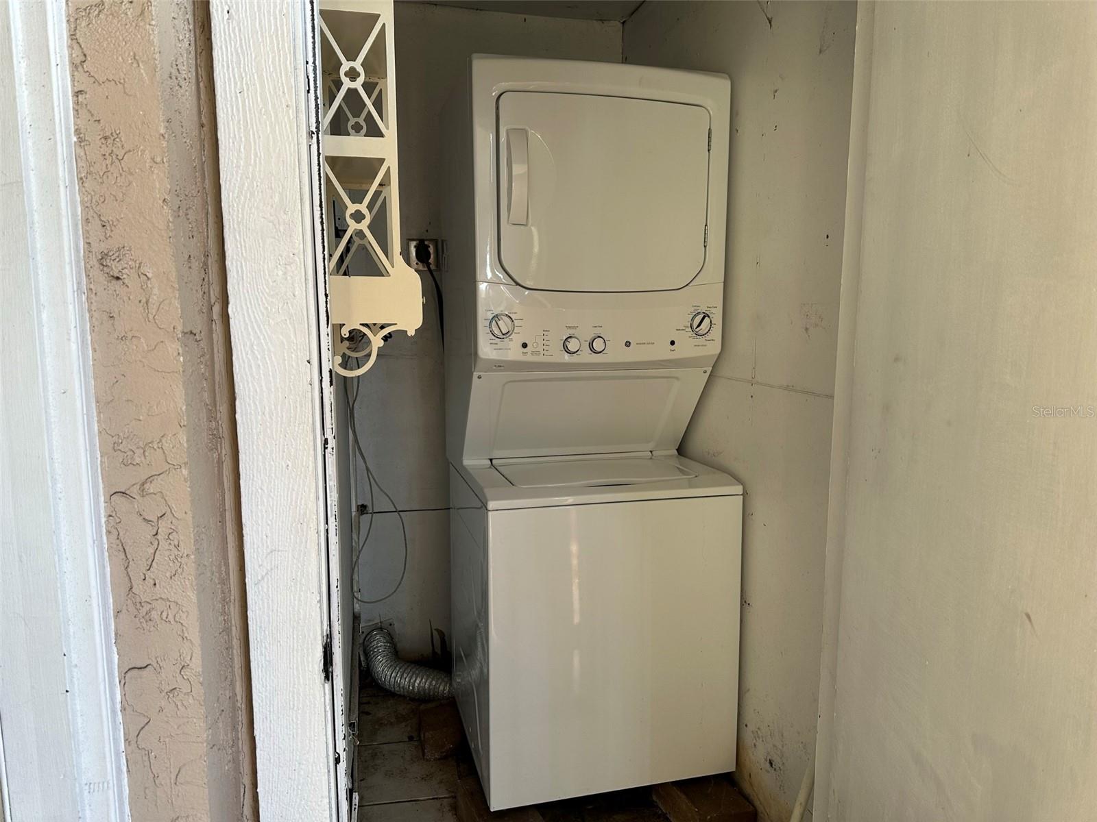 GLENDALE VILLAS A CONDO - Residential Lease