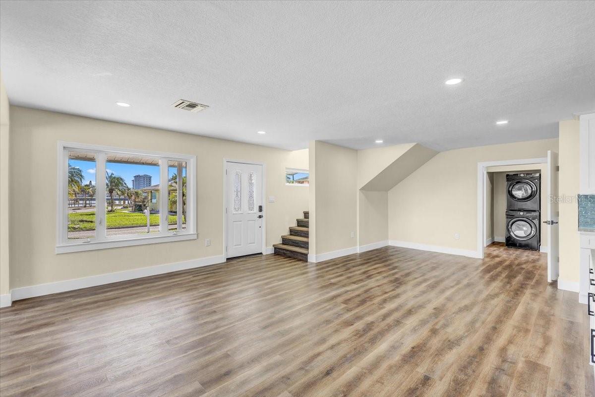 2201 RIVERVIEW BOULEVARD