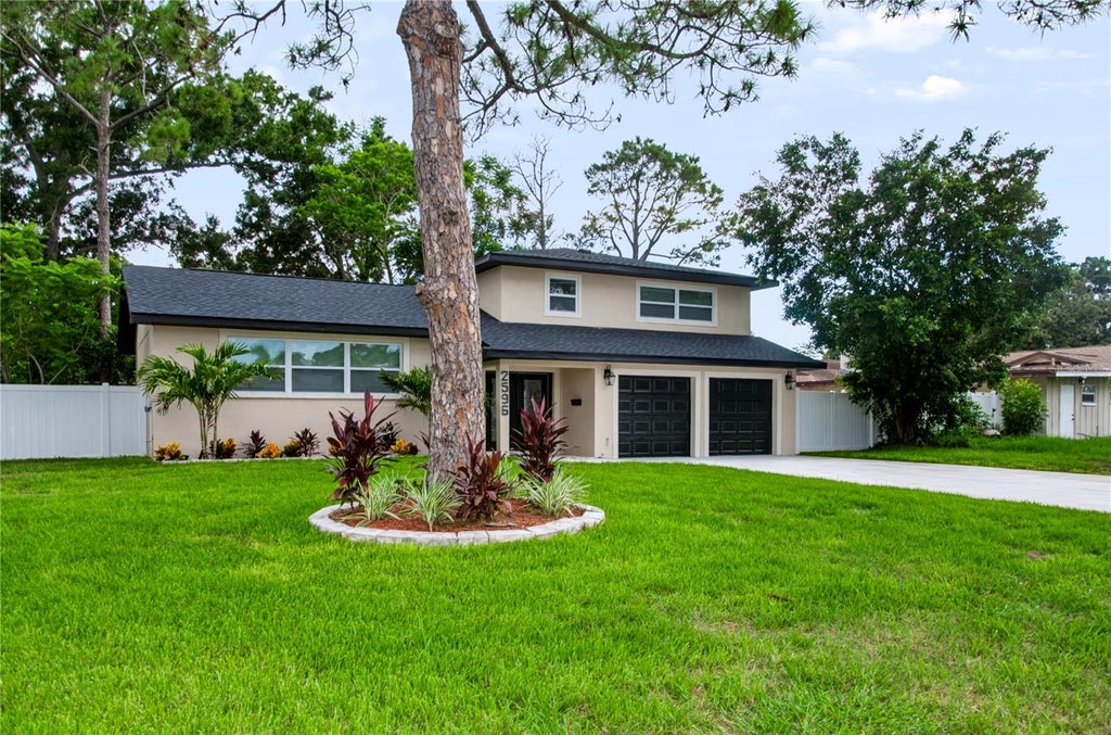 Photo of 2596 Columbus Way S, St Petersburg, FL 33712 (MLS # TB8542903)
