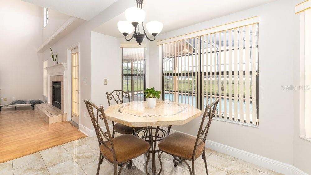 WHISPER LAKES - Residential