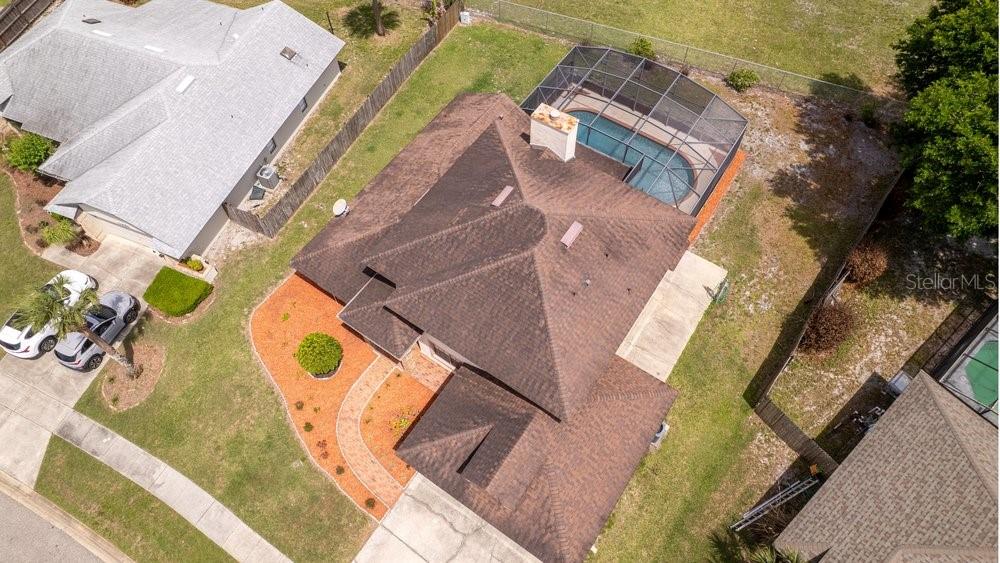 WHISPER LAKES - Residential