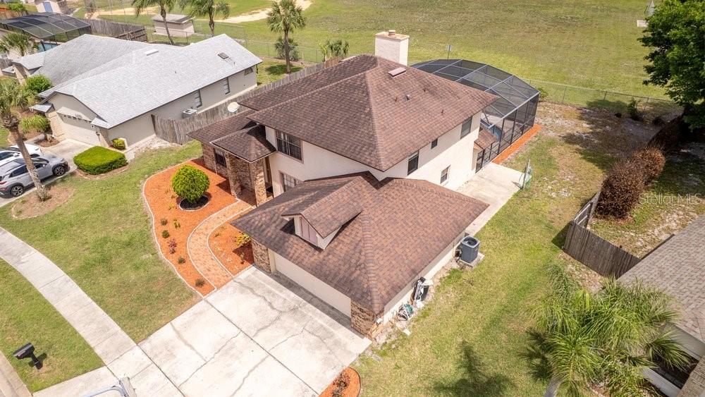 WHISPER LAKES - Residential