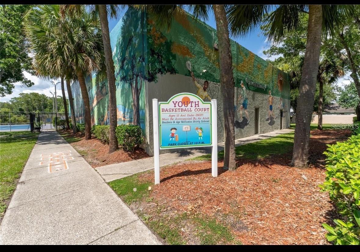 WHISPER LAKES - Residential