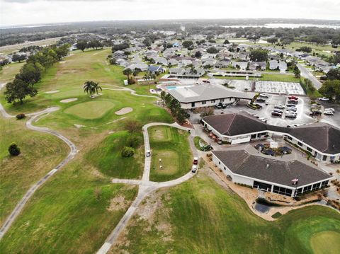 A home in LAKELAND