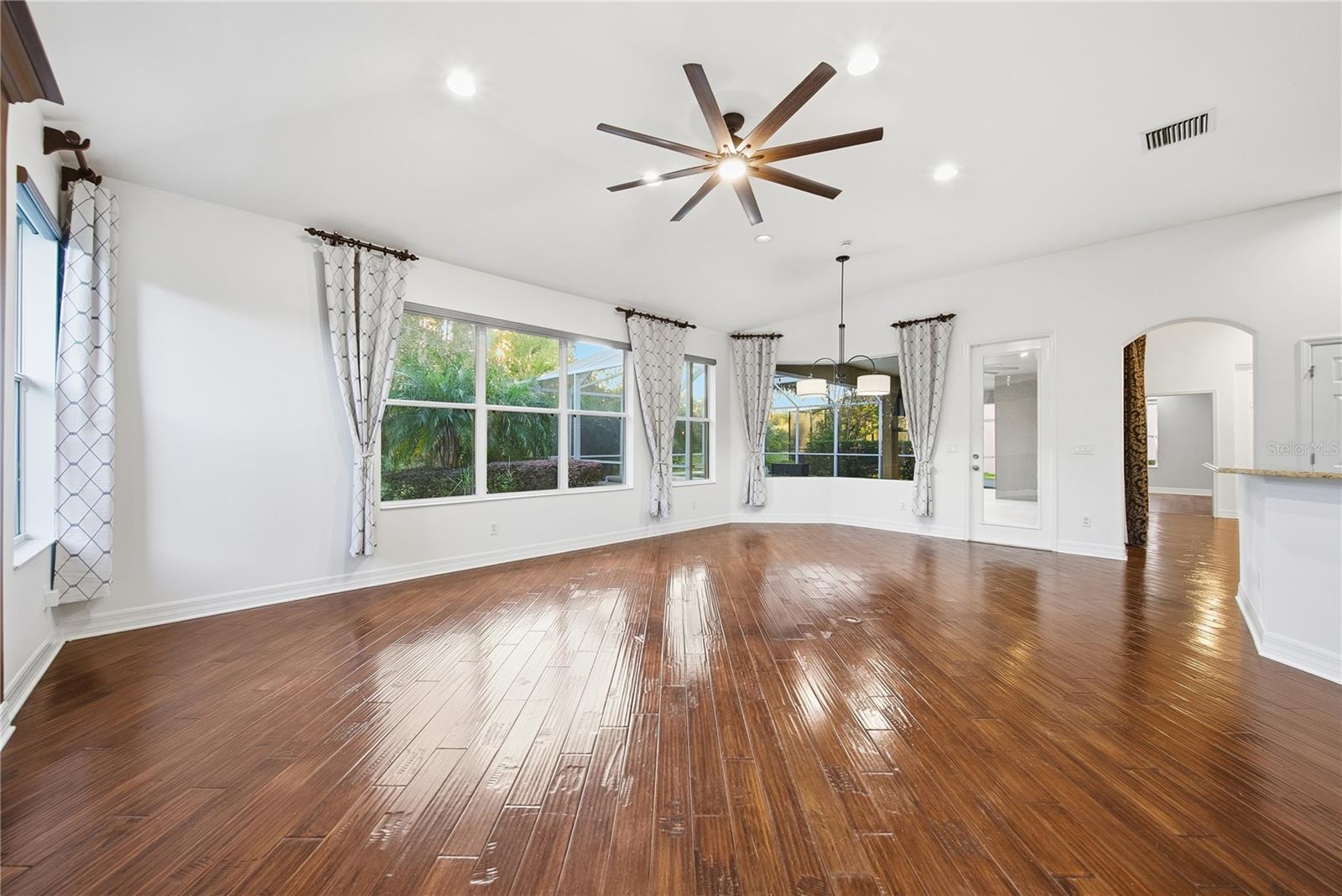 BASSET CREEK ESTATES PH 1 - Residential Lease