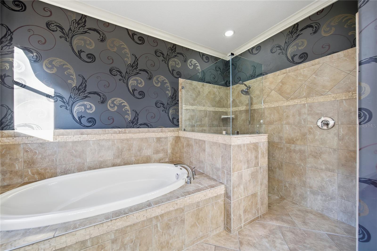 BASSET CREEK ESTATES PH 1 - Residential Lease