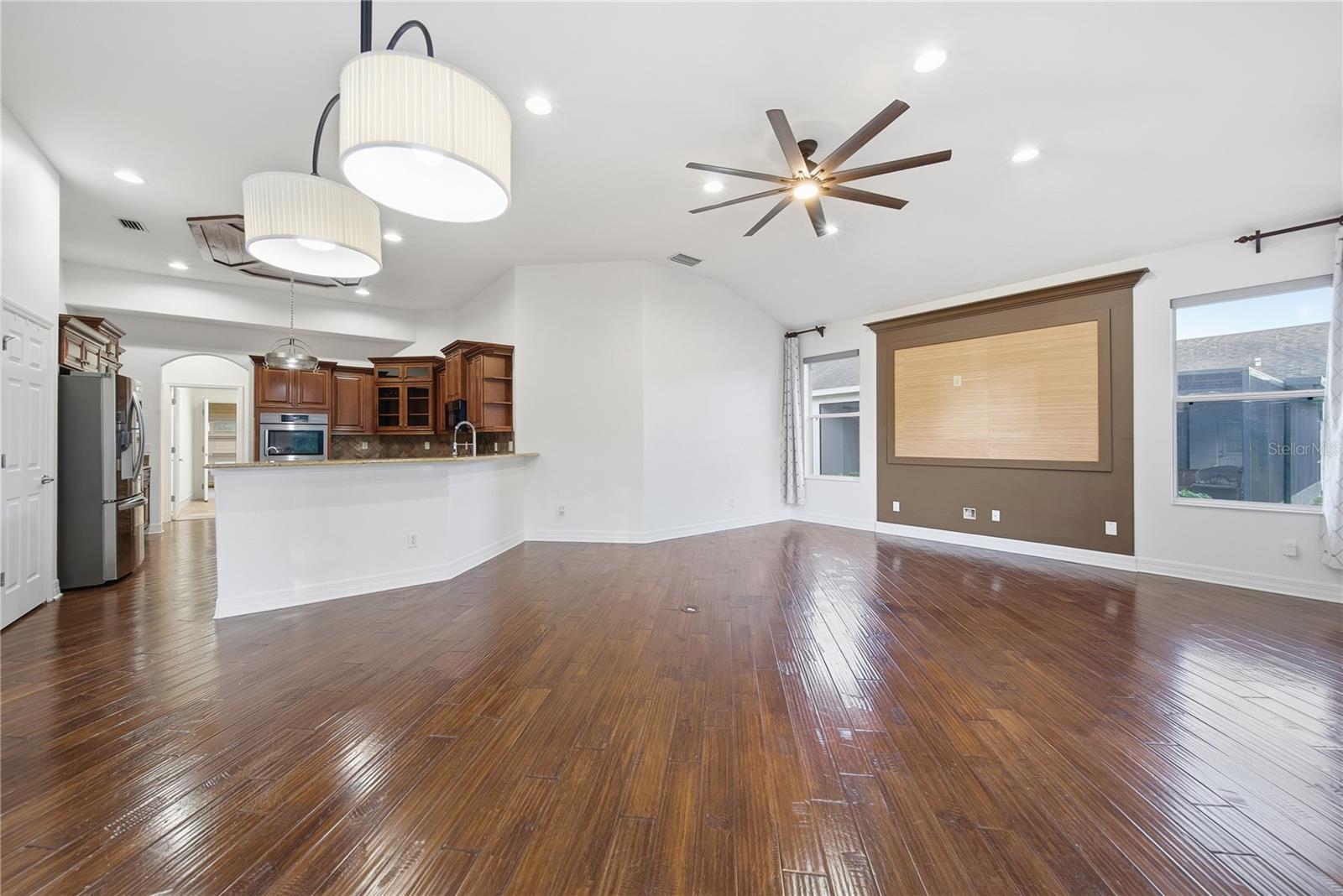 BASSET CREEK ESTATES PH 1 - Residential Lease