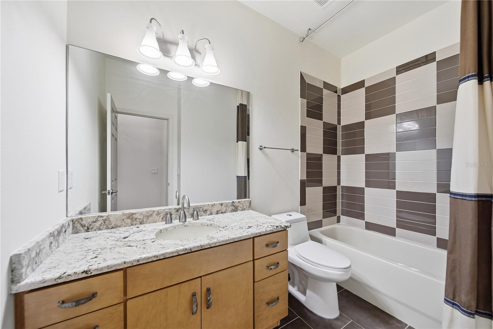 BASSET CREEK ESTATES PH 1 - Residential Lease