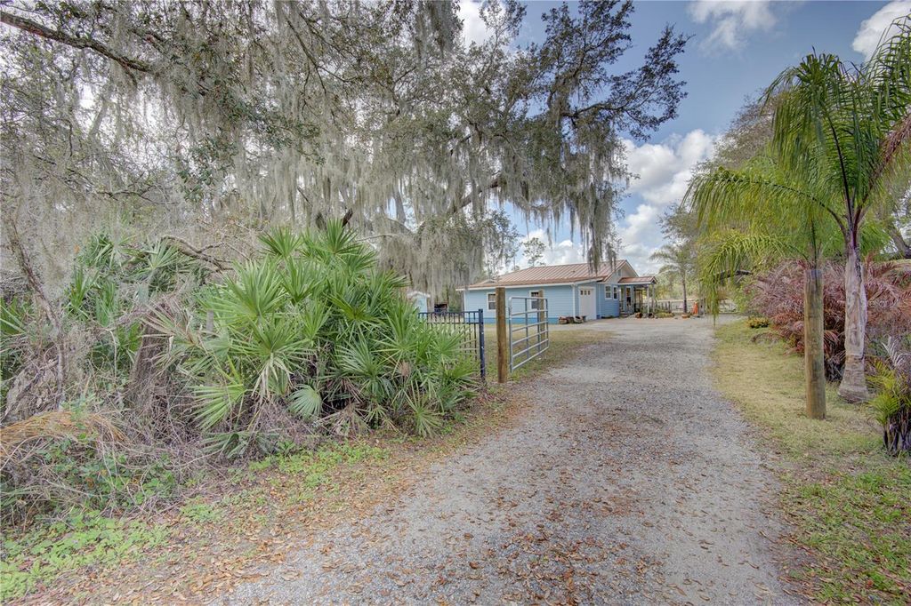 Photo of 290 Mitnik Drive, Deltona, FL 32738 (MLS # O6388522)