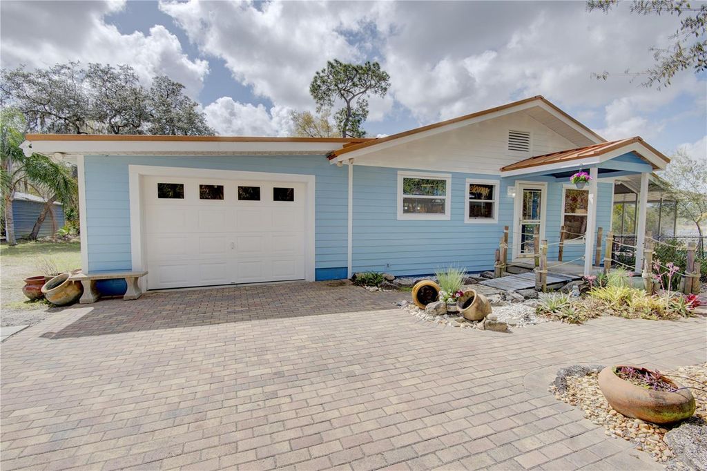 Photo of 290 Mitnik Drive, Deltona, FL 32738 (MLS # O6388522)