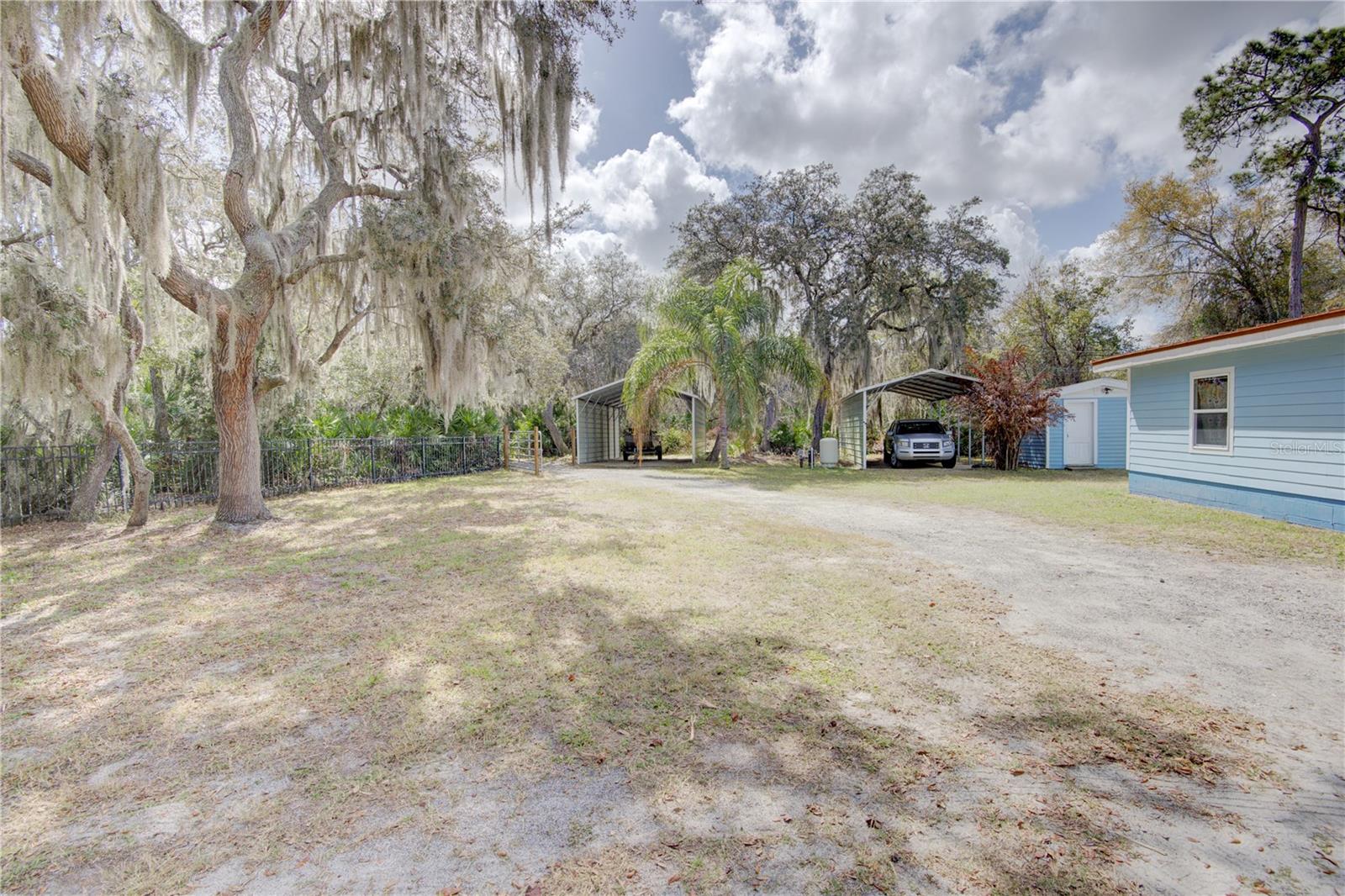 LAND O LAKES UNIT 02 - Residential