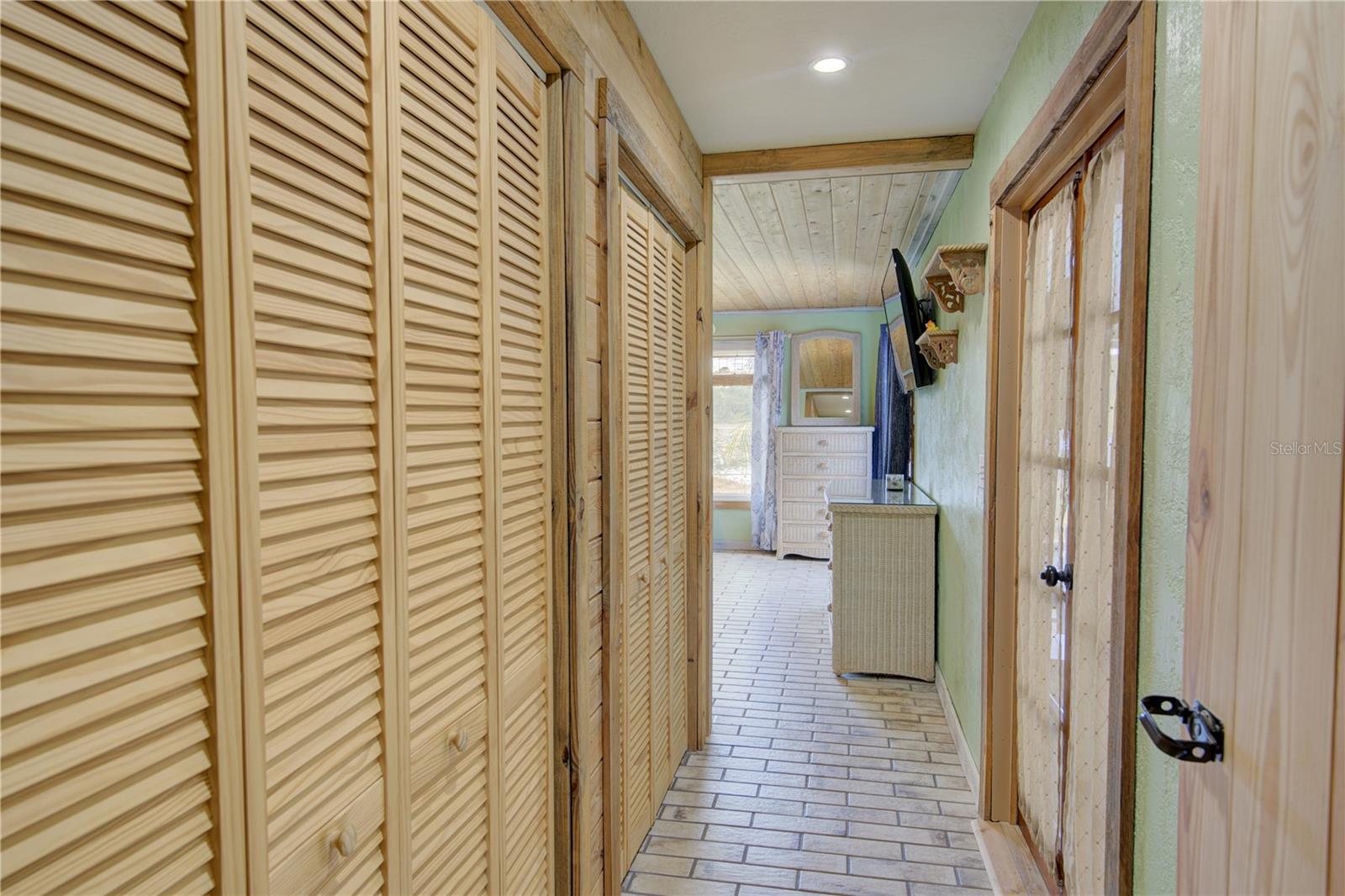 LAND O LAKES UNIT 02 - Residential