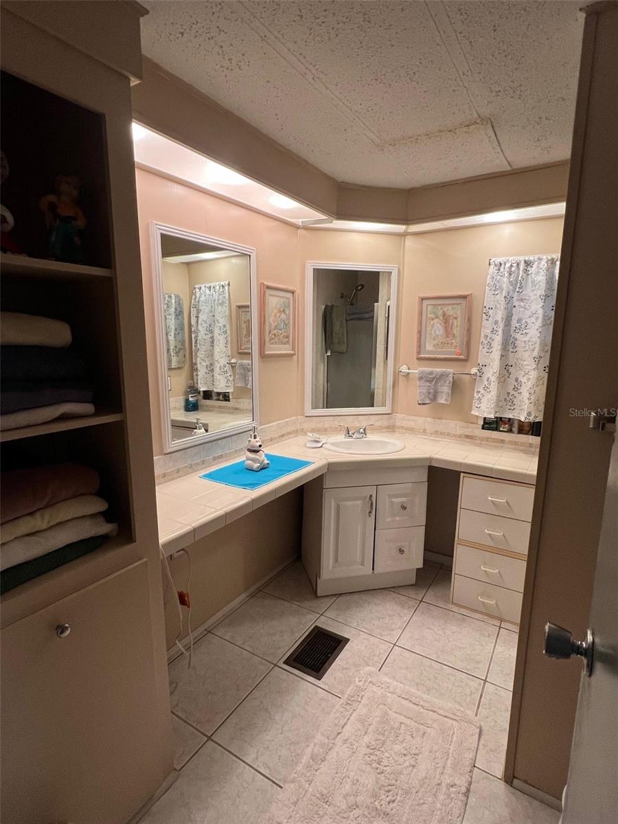 DORAL RO ASSOCIATION INC UNREC - Residential