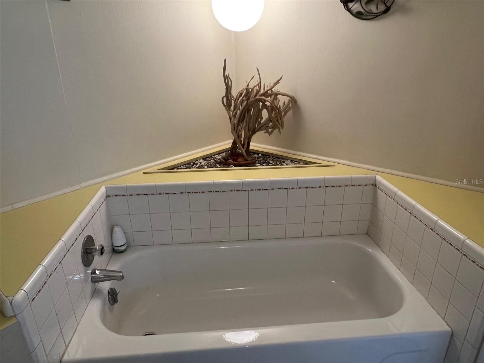 DORAL RO ASSOCIATION INC UNREC - Residential