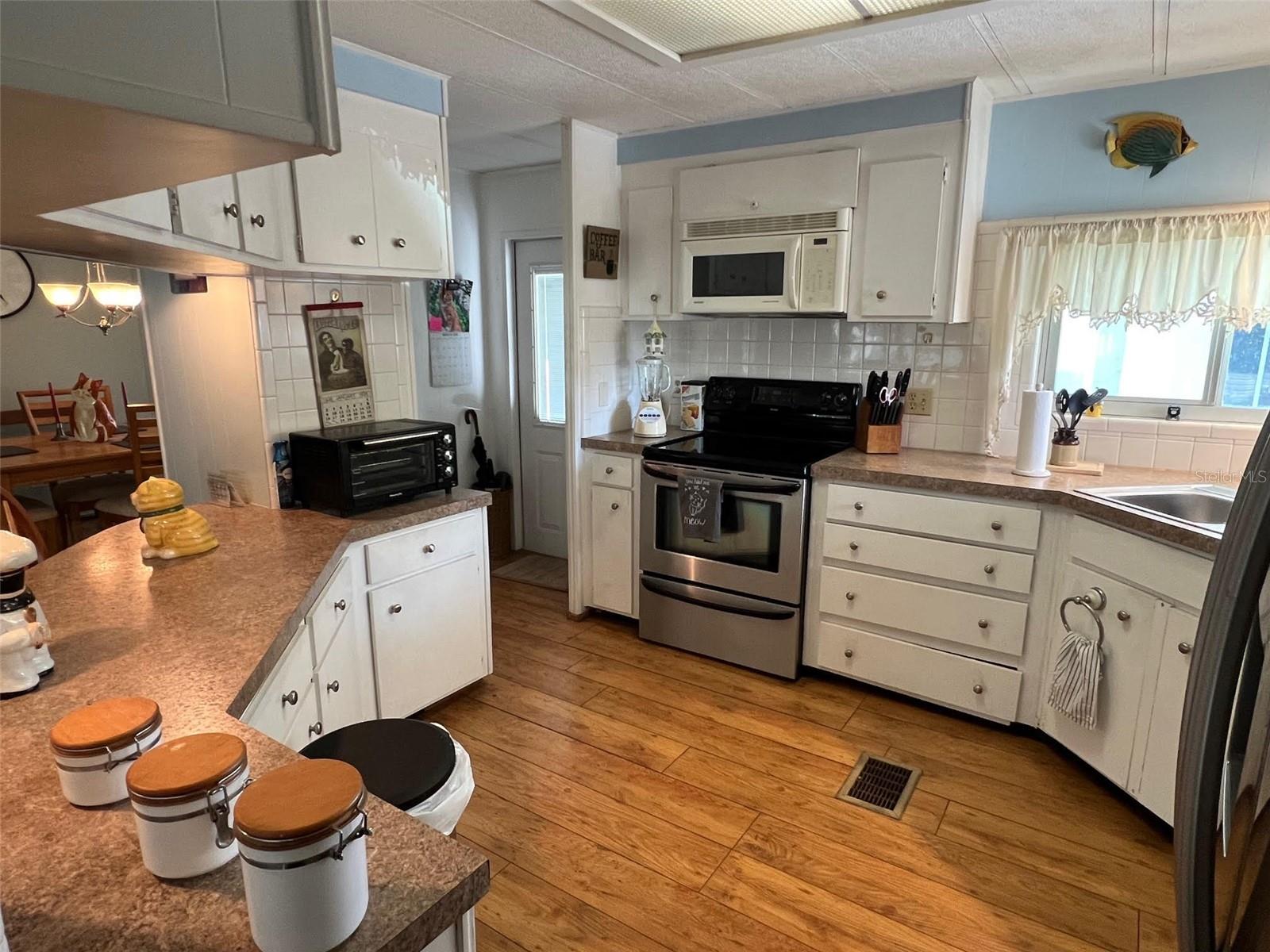 DORAL RO ASSOCIATION INC UNREC - Residential