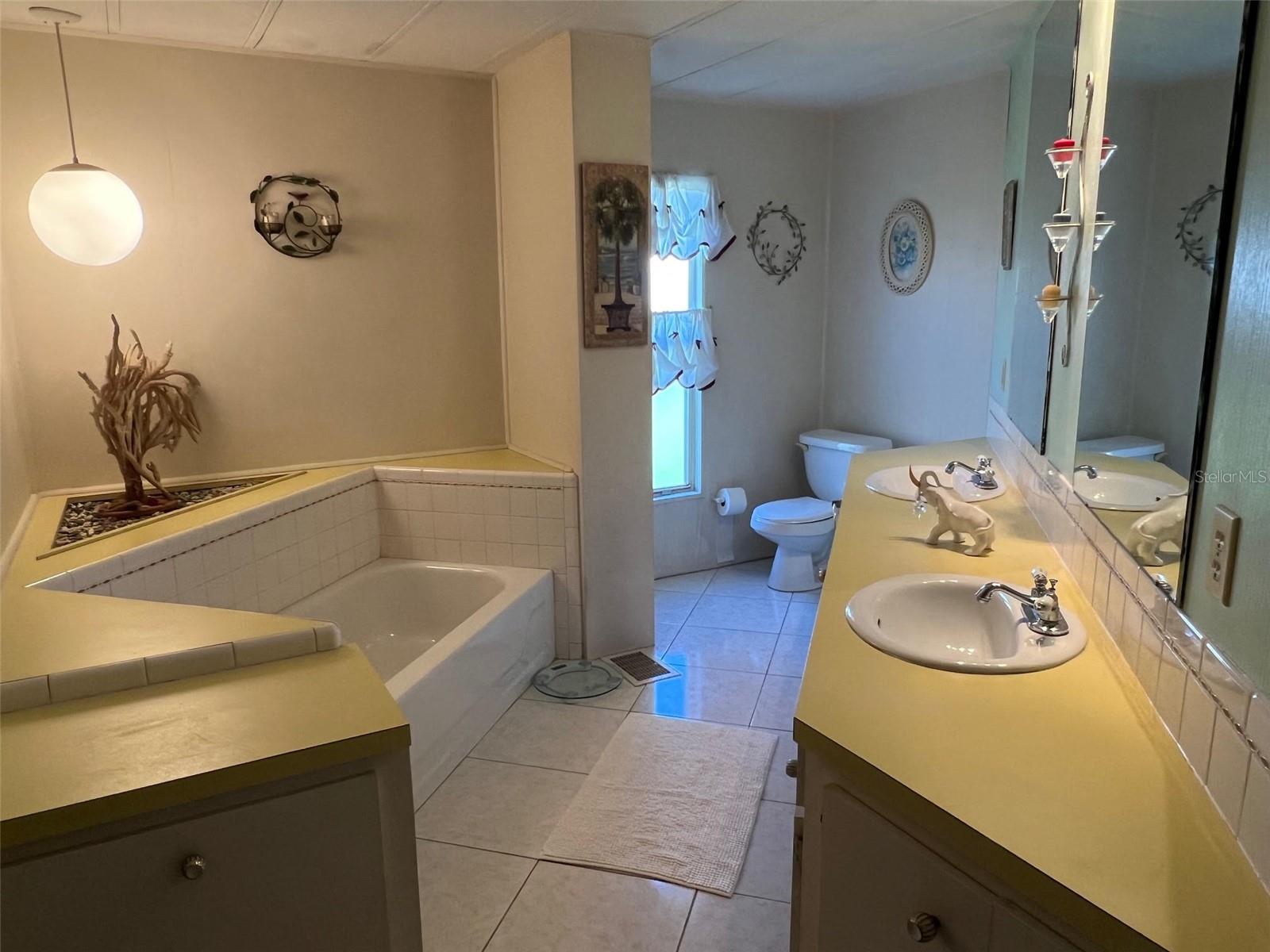 DORAL RO ASSOCIATION INC UNREC - Residential