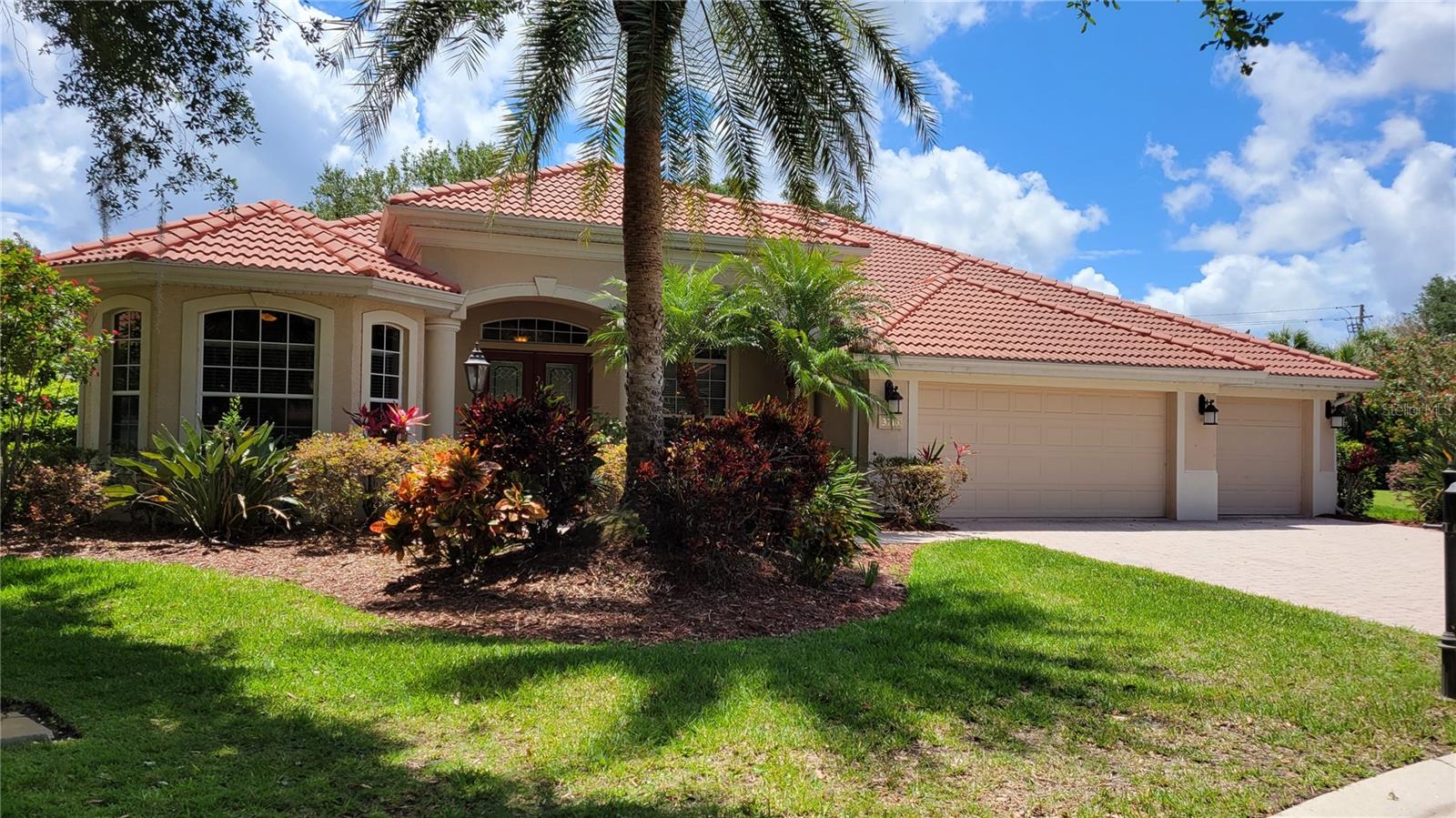 HAMMOCKS UNIT 1 - Residential Lease