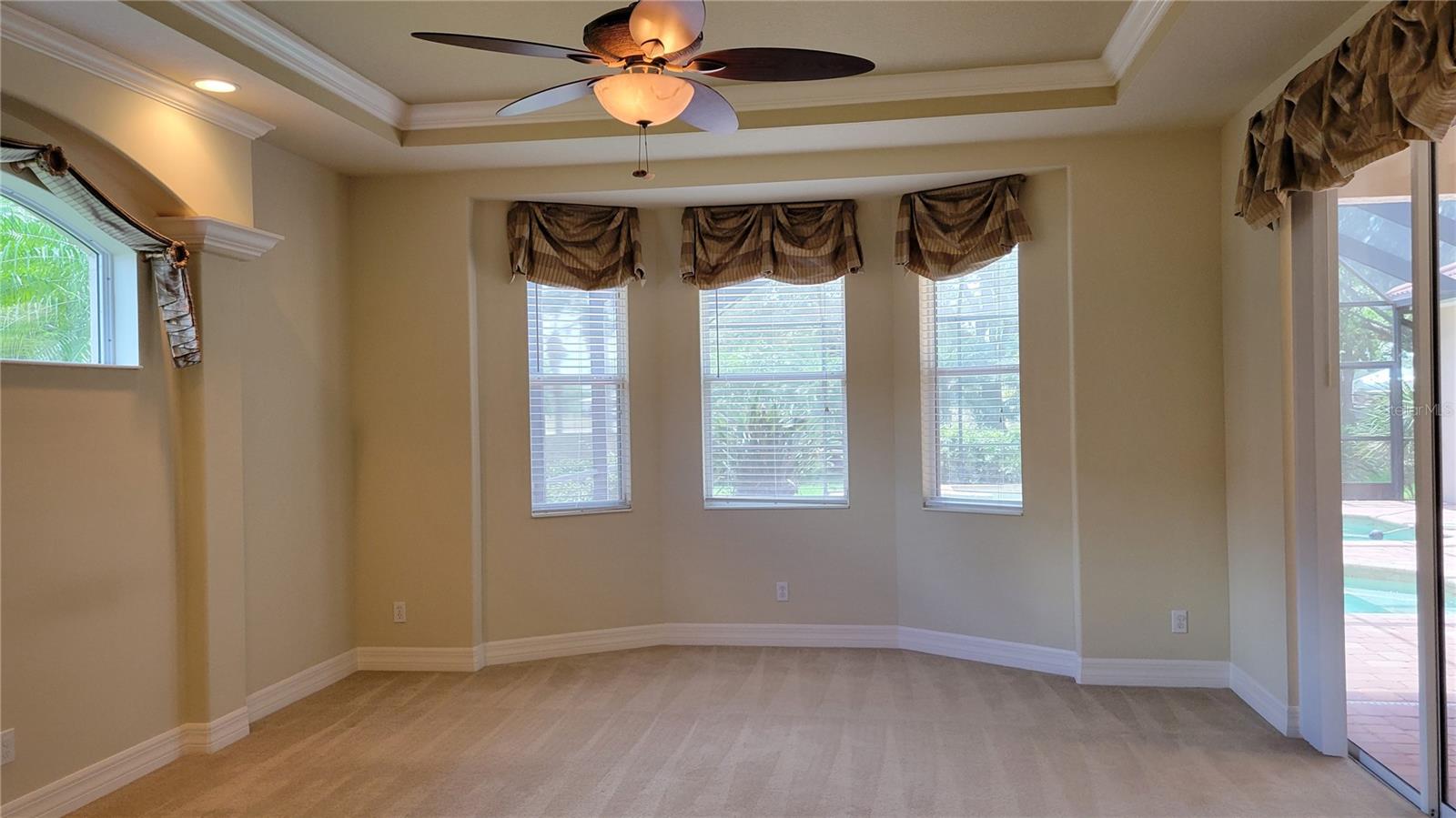 HAMMOCKS UNIT 1 - Residential Lease