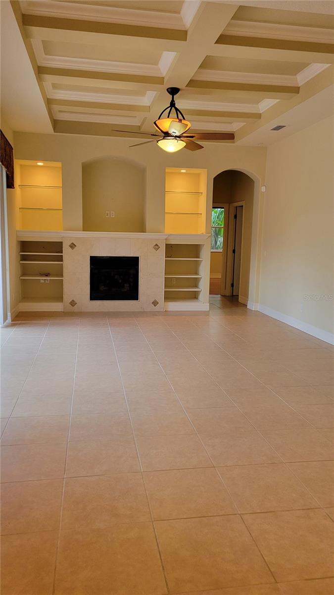 HAMMOCKS UNIT 1 - Residential Lease