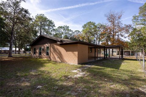 A home in HIGH SPRINGS