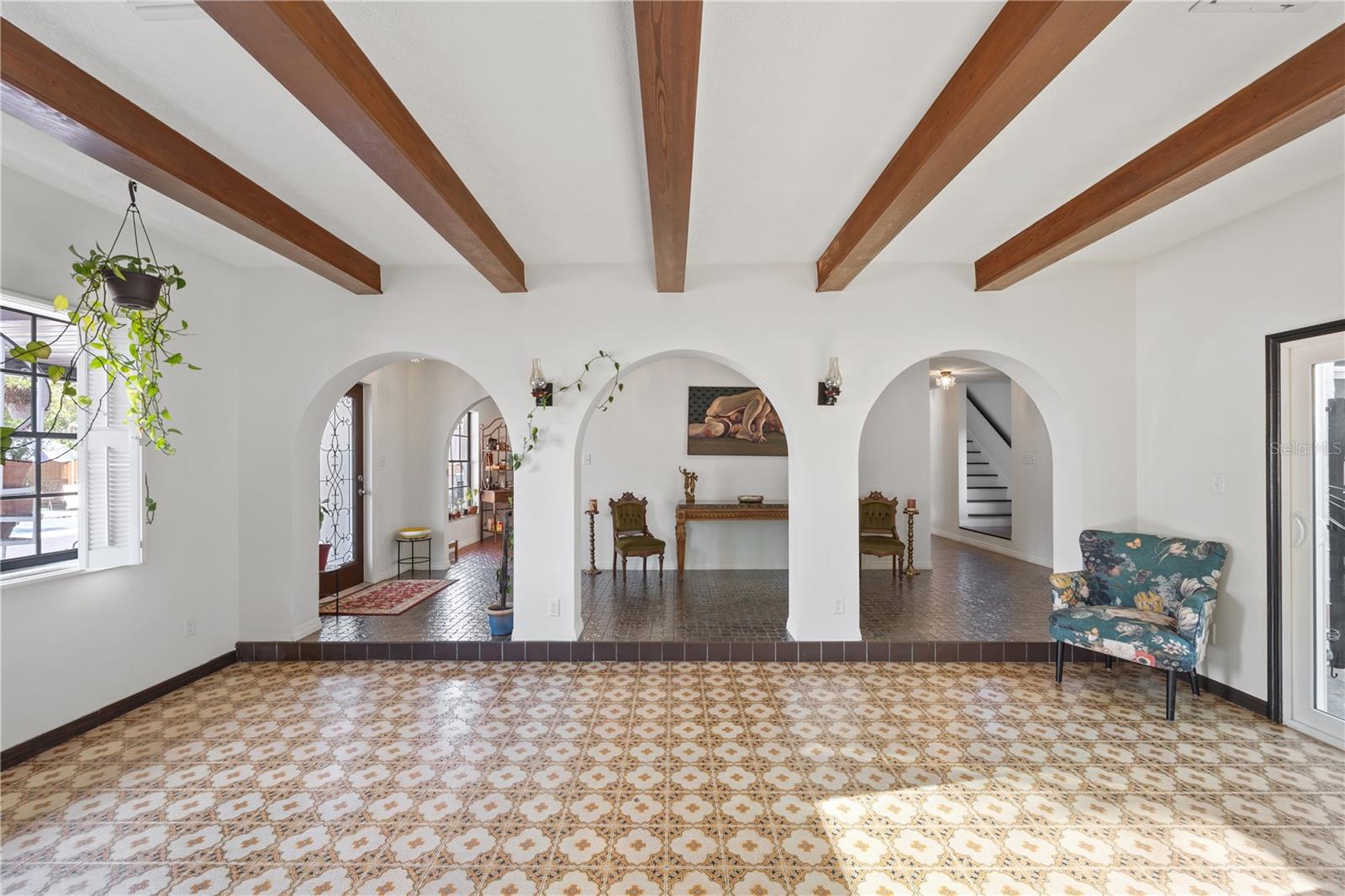 TEMPLE TERRACE ESTATES REP - Residential