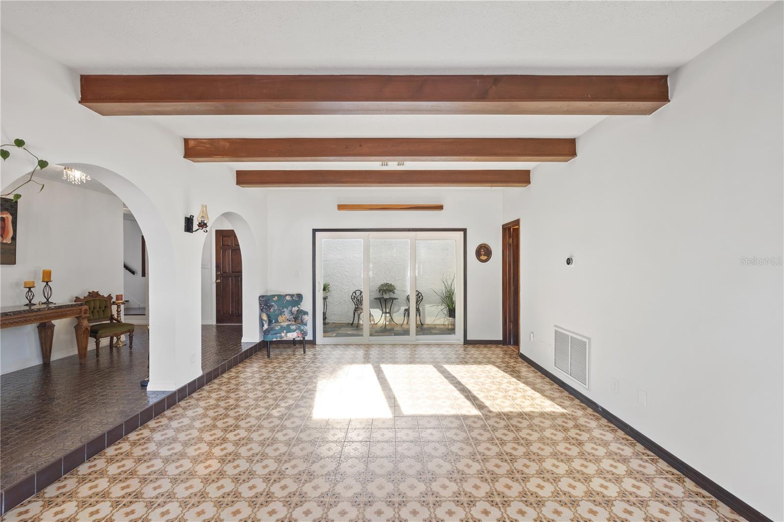 TEMPLE TERRACE ESTATES REP - Residential