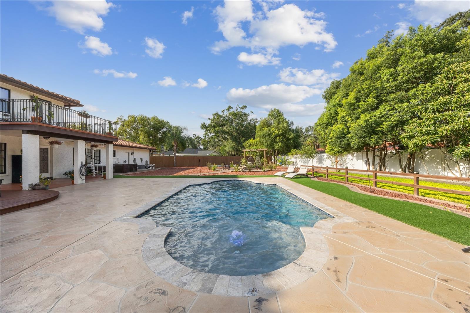 TEMPLE TERRACE ESTATES REP - Residential