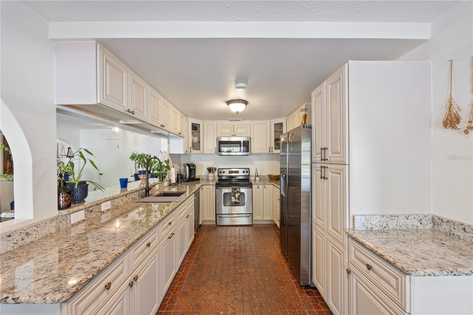 TEMPLE TERRACE ESTATES REP - Residential