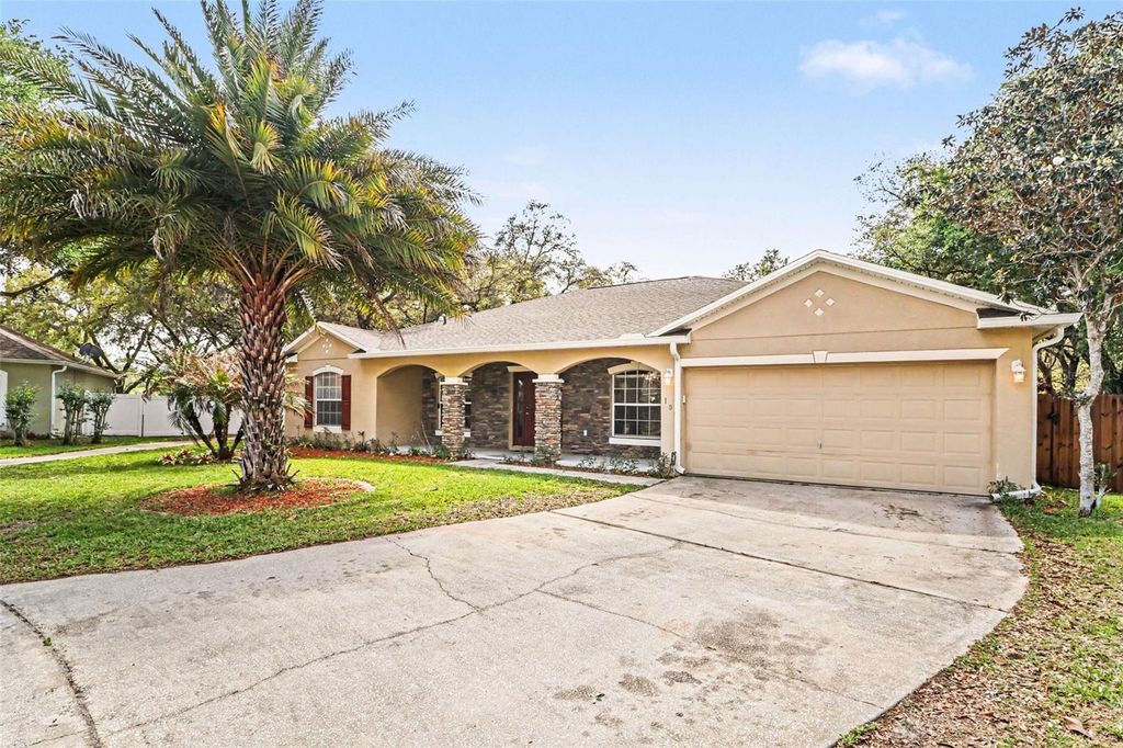Photo of 100 Festive Court, Chuluota, FL 32766 (MLS # O6399317)