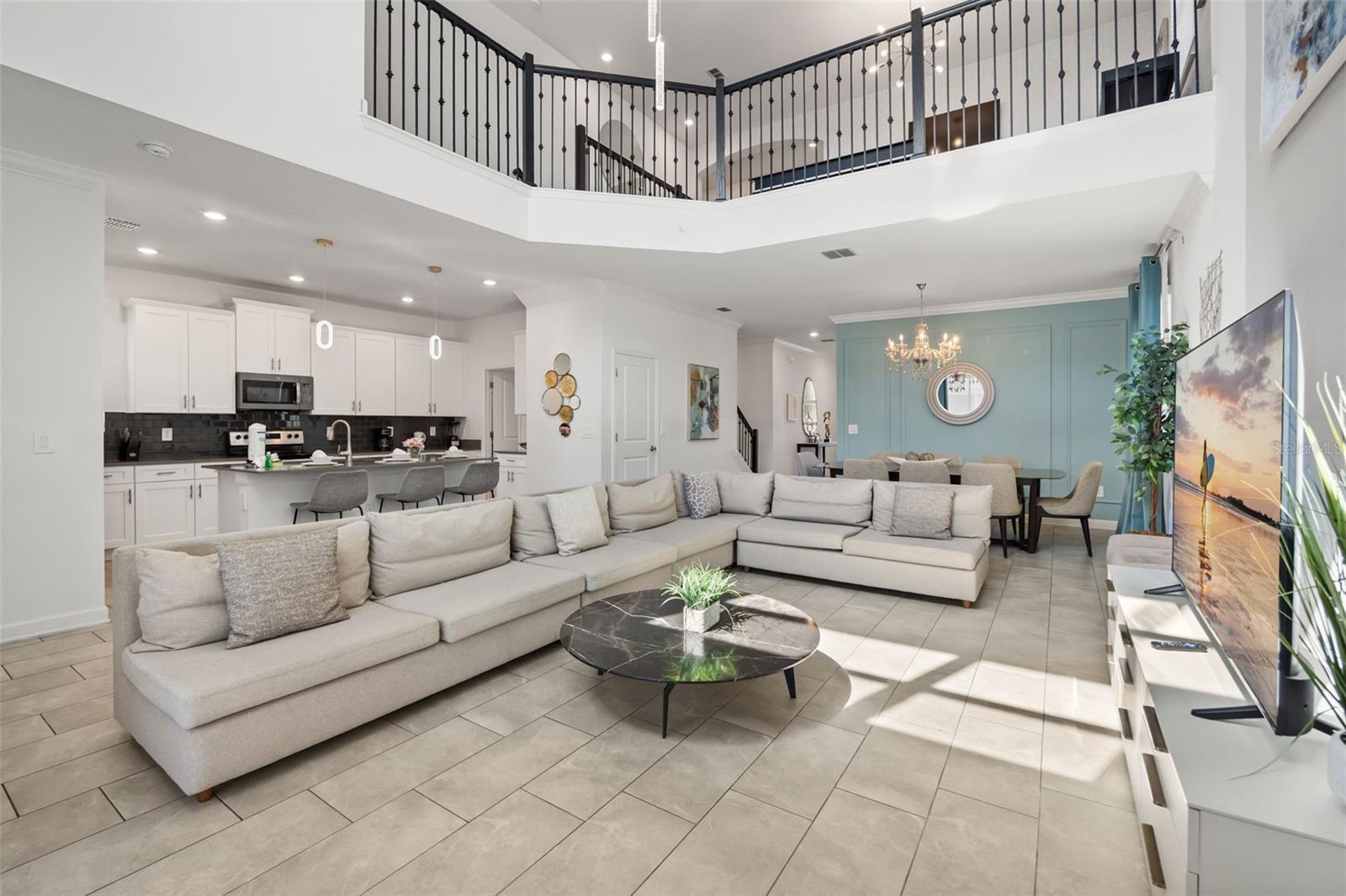9159 SOMMERSET HILLS DRIVE