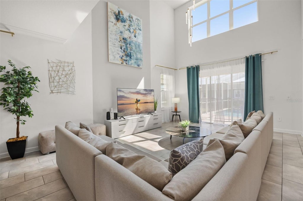 Photo of 9159 Sommerset Hills Drive, Davenport, FL 33896 (MLS # O6426312)